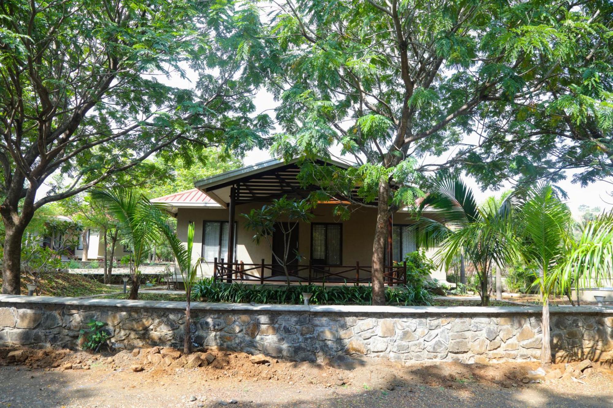 E&G Green Courts Resort At Koroli Hill Station นาสิก ภายนอก รูปภาพ