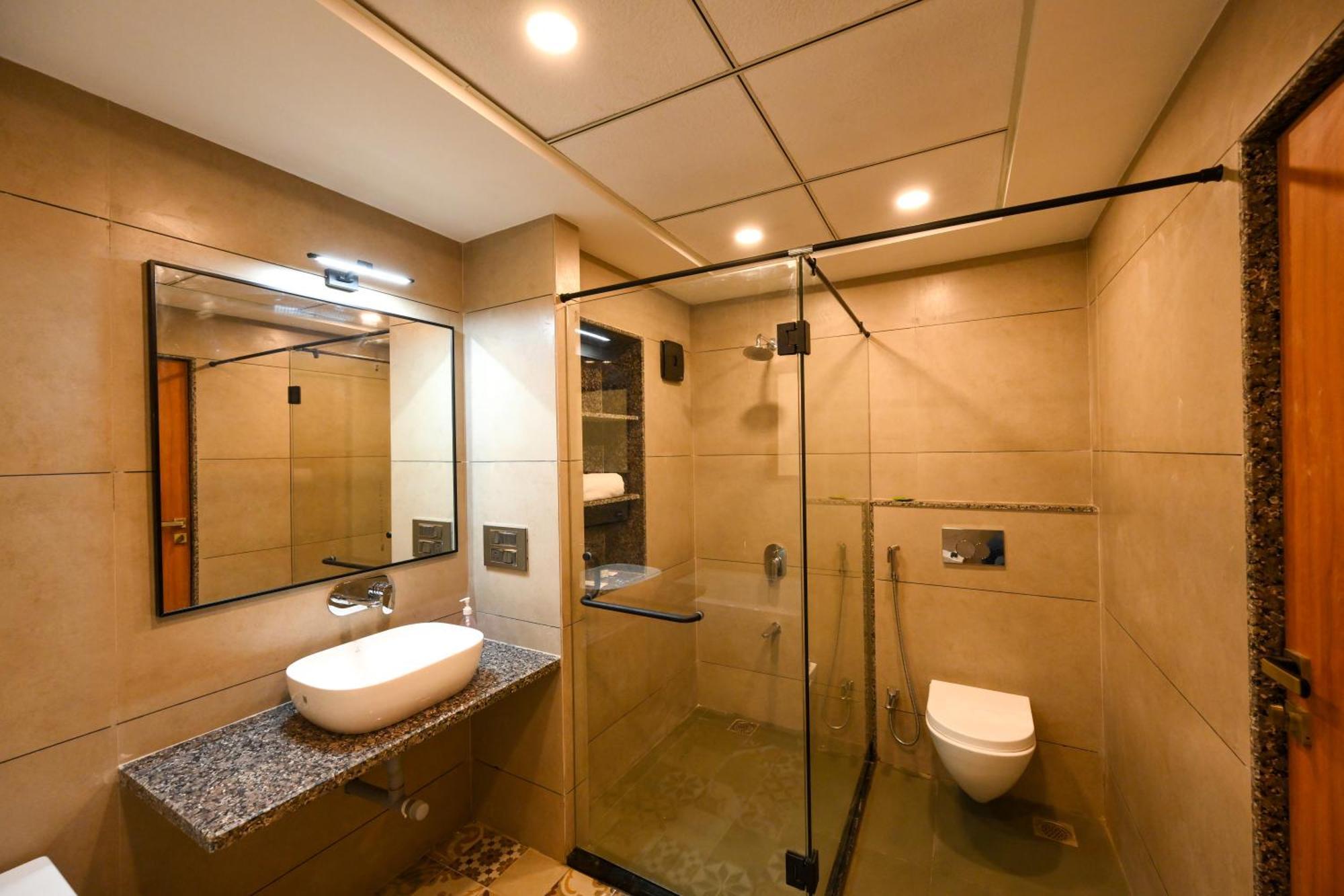 E&G Green Courts Resort At Koroli Hill Station นาสิก ภายนอก รูปภาพ