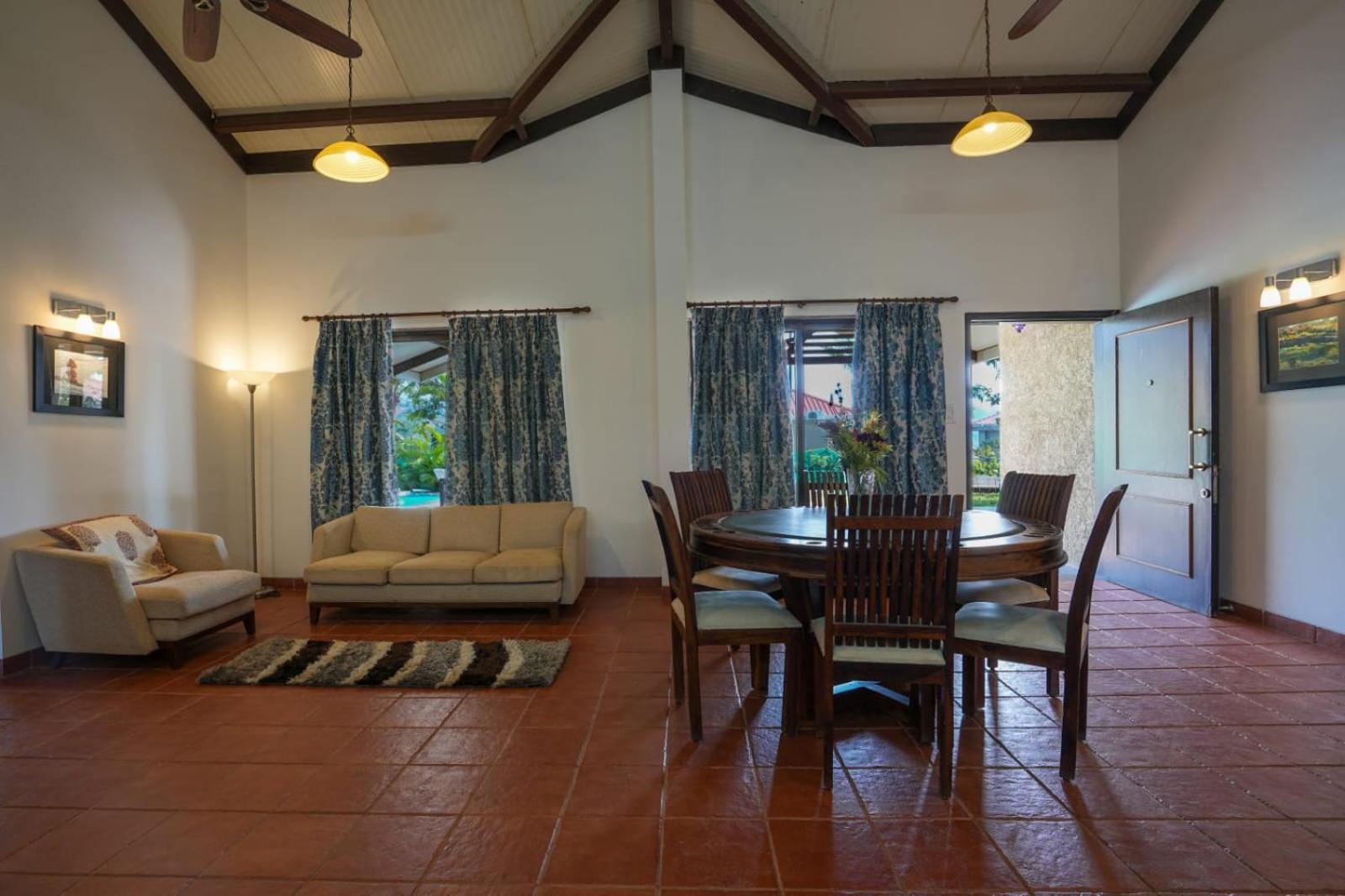 E&G Green Courts Resort At Koroli Hill Station นาสิก ภายนอก รูปภาพ