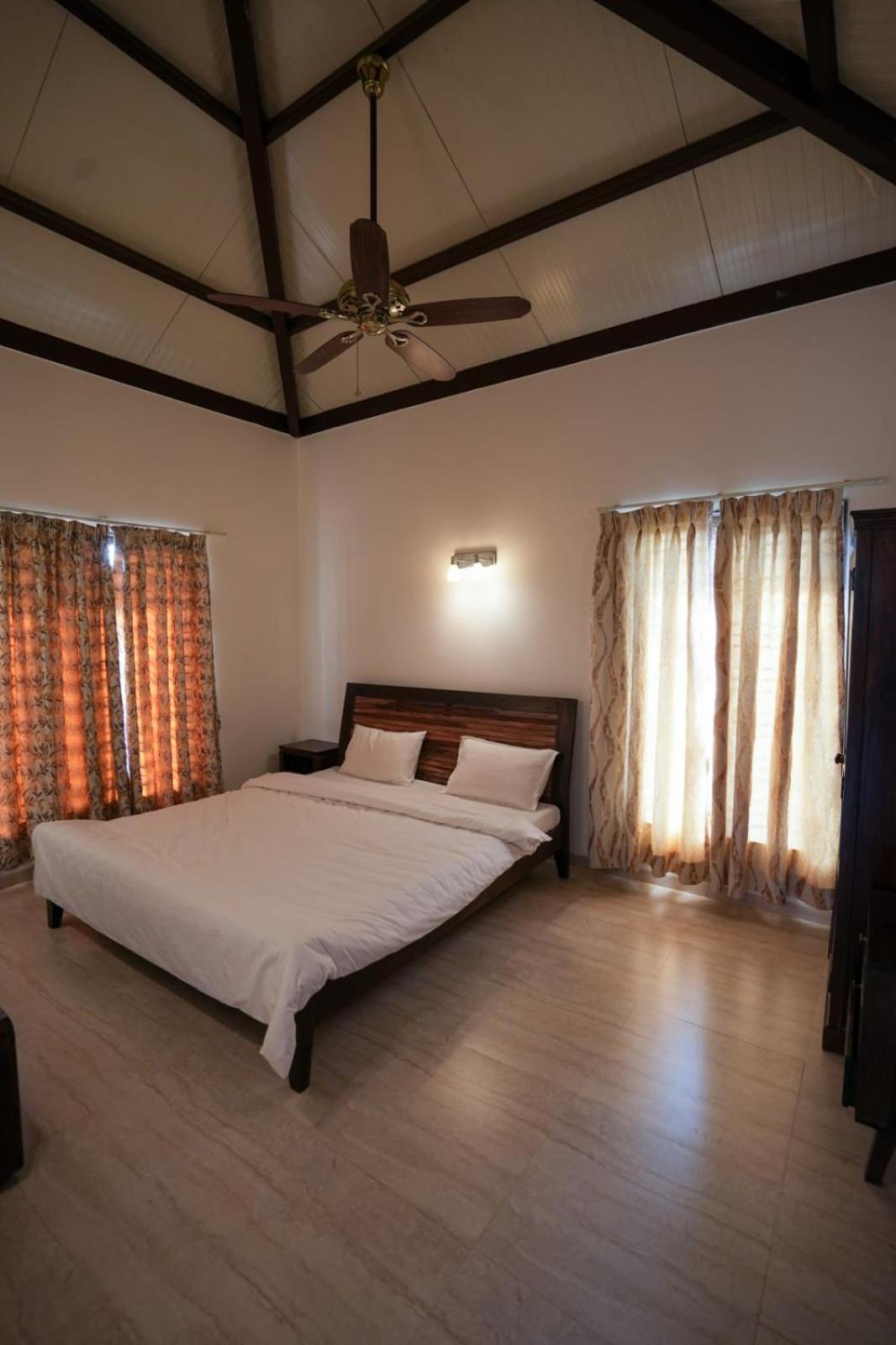 E&G Green Courts Resort At Koroli Hill Station นาสิก ภายนอก รูปภาพ
