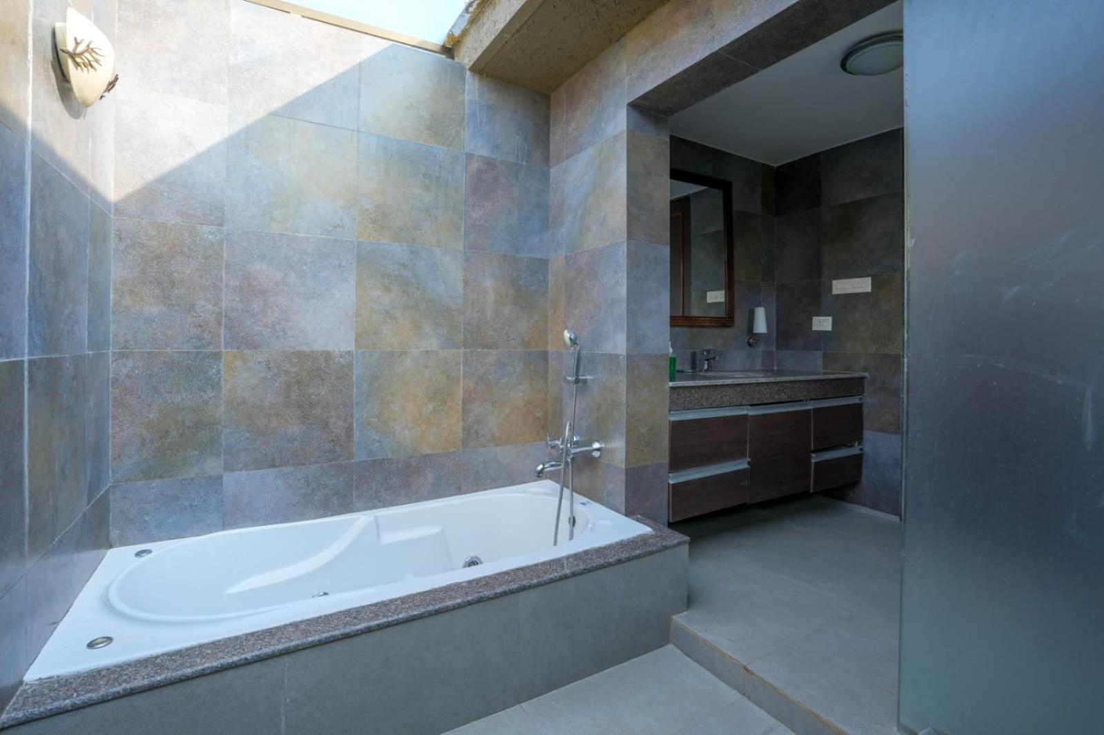 E&G Green Courts Resort At Koroli Hill Station นาสิก ภายนอก รูปภาพ
