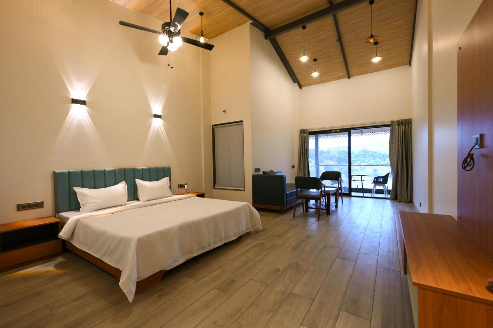 E&G Green Courts Resort At Koroli Hill Station นาสิก ภายนอก รูปภาพ